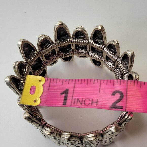Unique Pewter Silver Tone Stretch Bracelet Antique Silver Cuff Bracelet - Picture 9 of 11